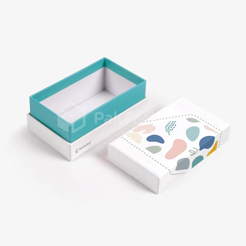 Vue ouverte du coffret rigide à épaulement