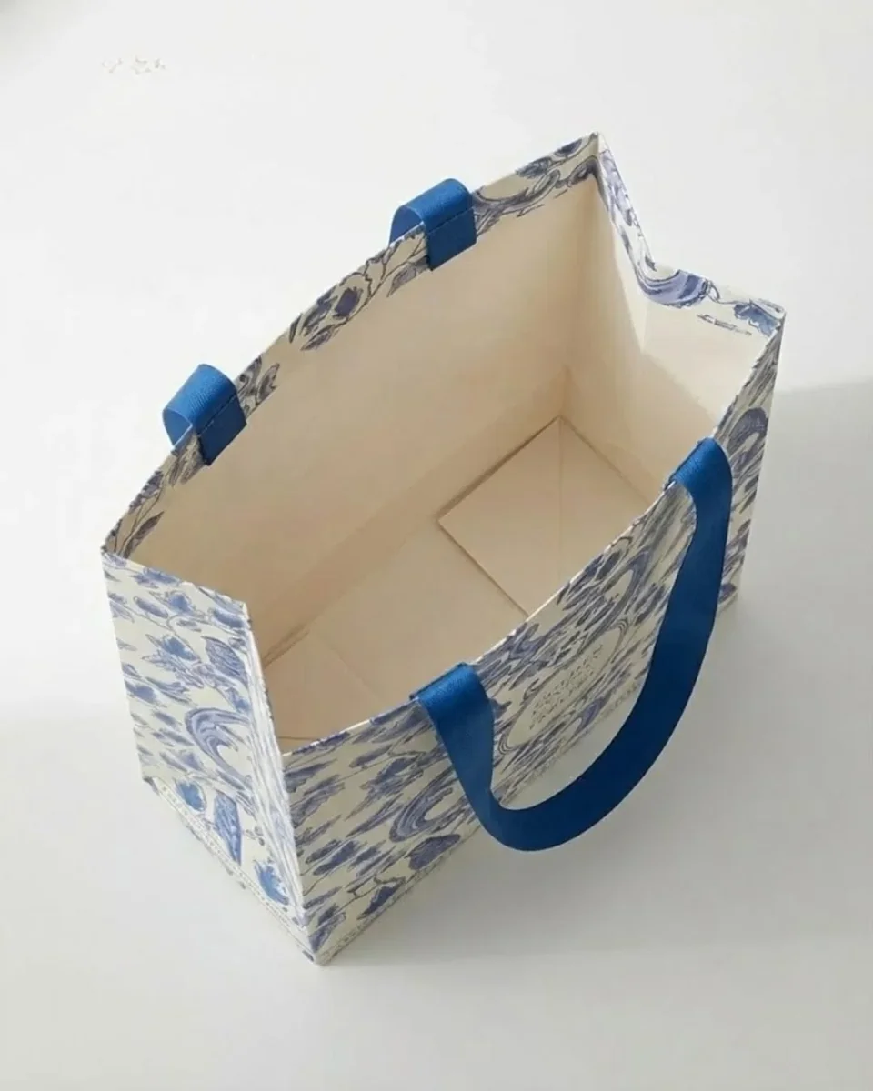 Sac papier luxe anses ruban floral